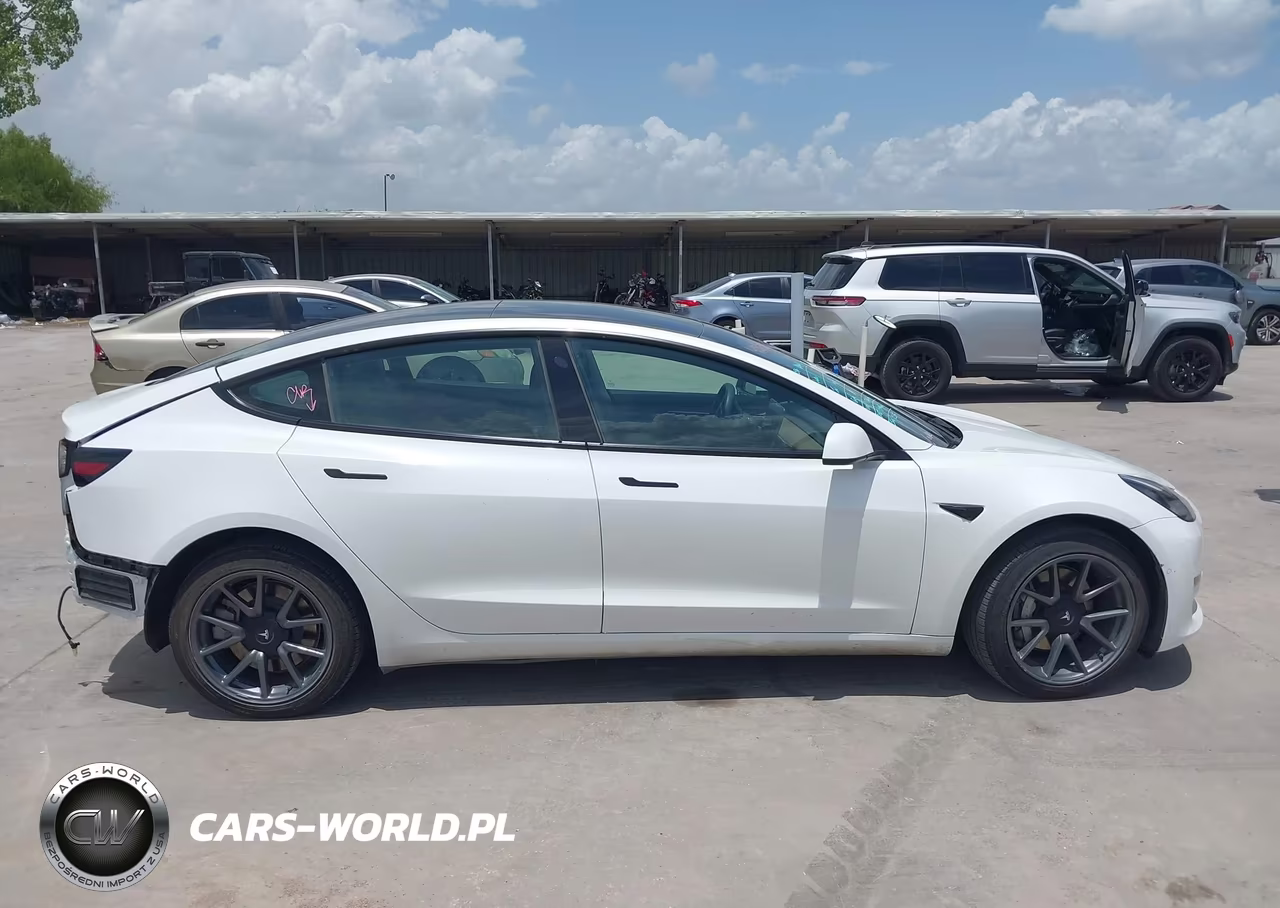 2022 Tesla Model 3 Long Range Dual Motor All-Wheel Drive VIN:5YJ3E1EB3NF134668 - 13