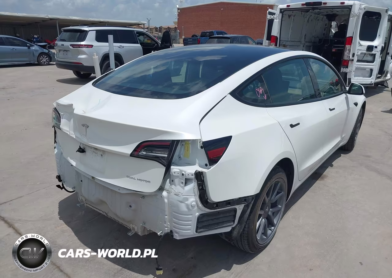2022 Tesla Model 3 Long Range Dual Motor All-Wheel Drive VIN:5YJ3E1EB3NF134668 - 4