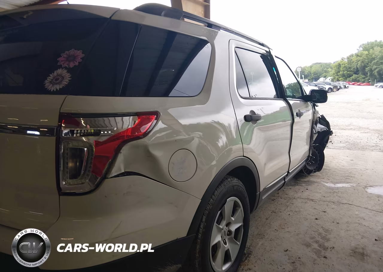 2012 Ford Explorer VIN:1FMHK7B8XCGA51909 - 4