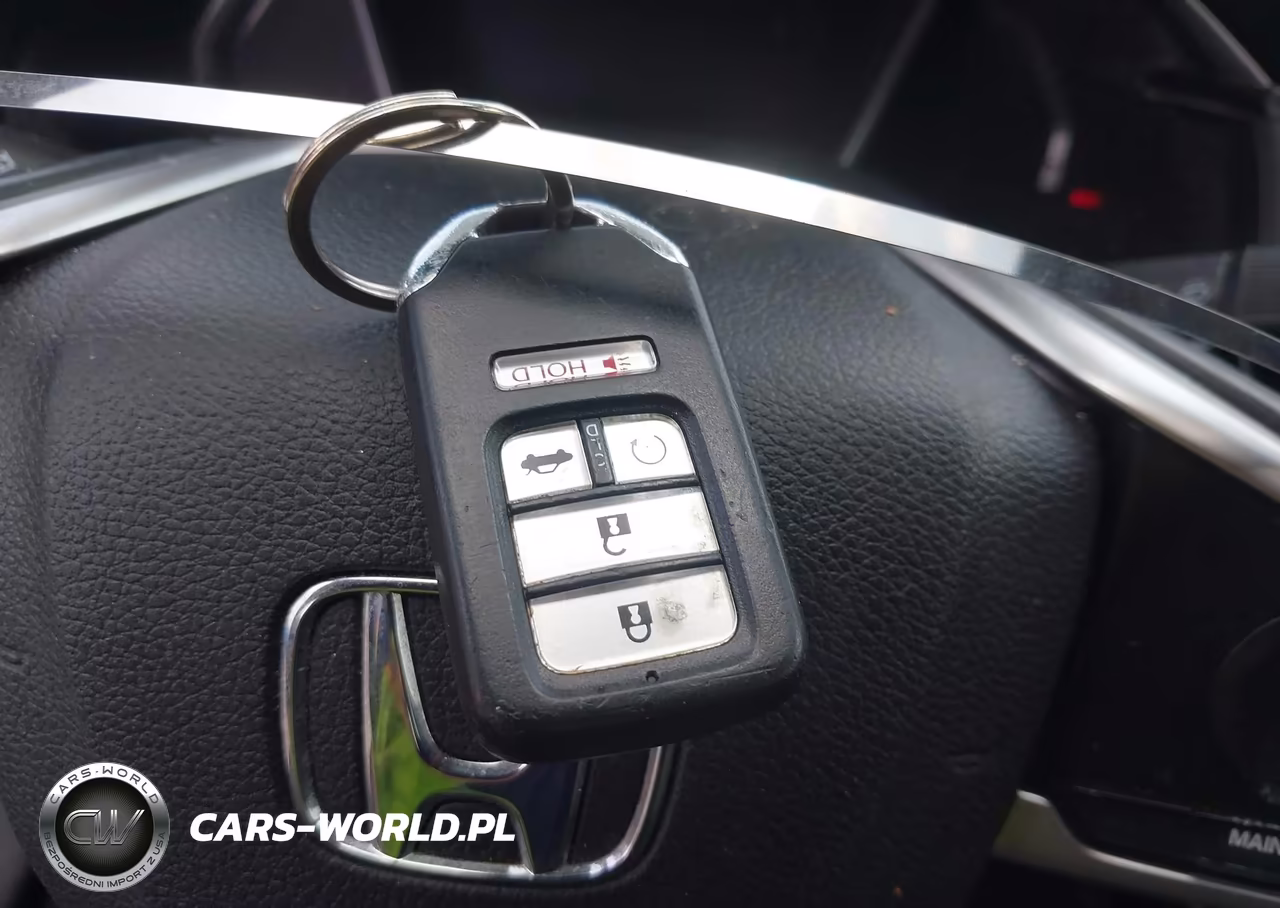 2017 Honda Civic Touring VIN:2HGFC1F90HH635242 - 11