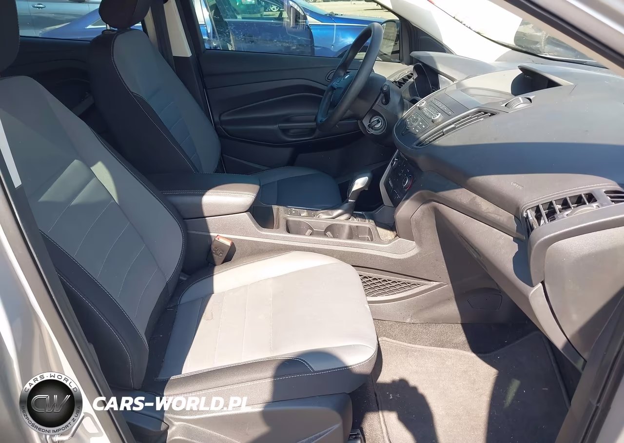 2019 Ford Escape S VIN:1FMCU0F71KUA78963 - 5
