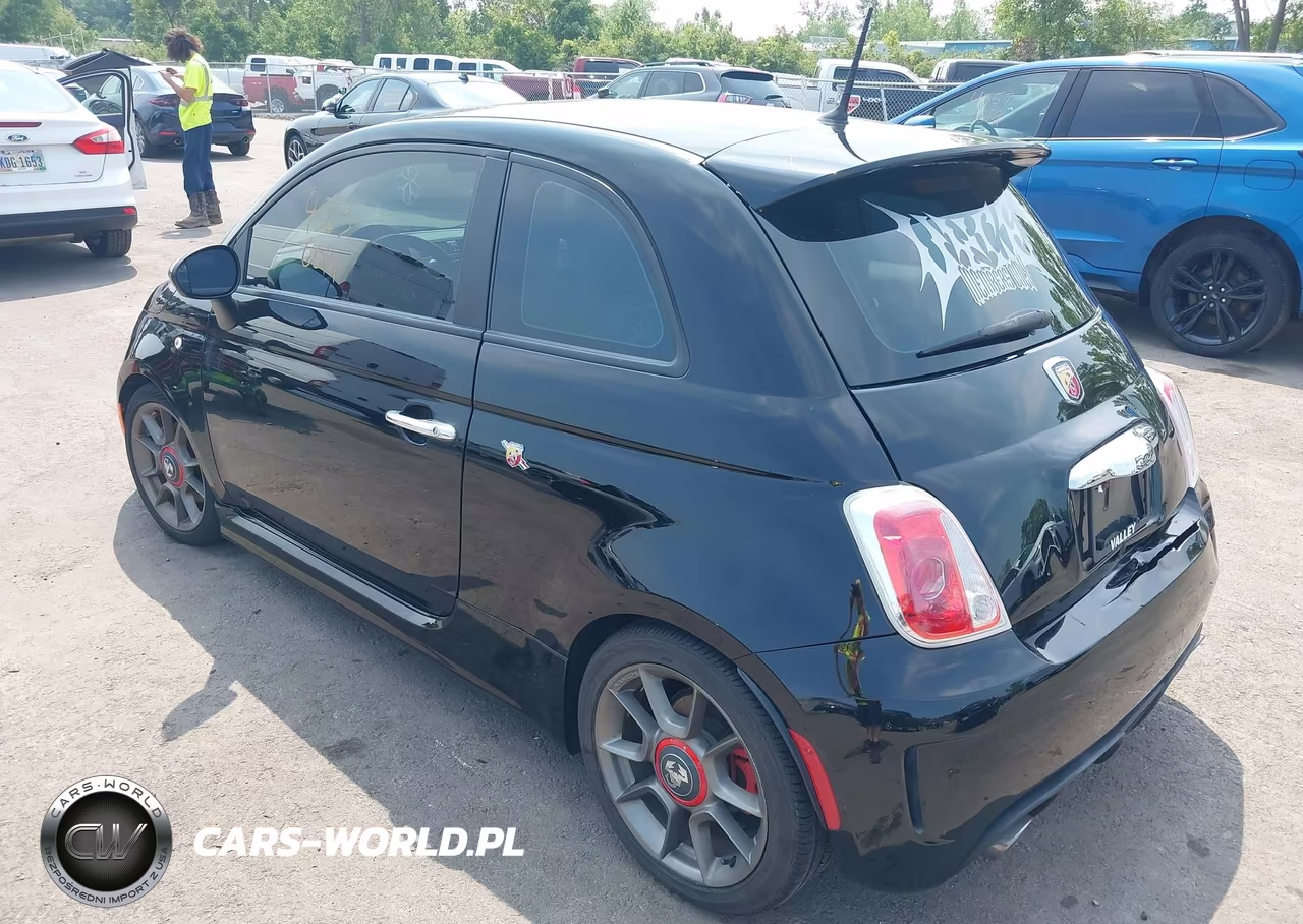 2015 Fiat 500 Abarth VIN:3C3CFFFH7FT590614 - 3