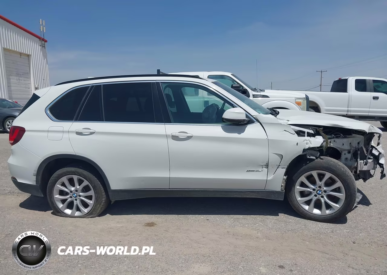 2016 BMW X5 xDrive35I VIN:5UXKR0C53G0P24988 - 14