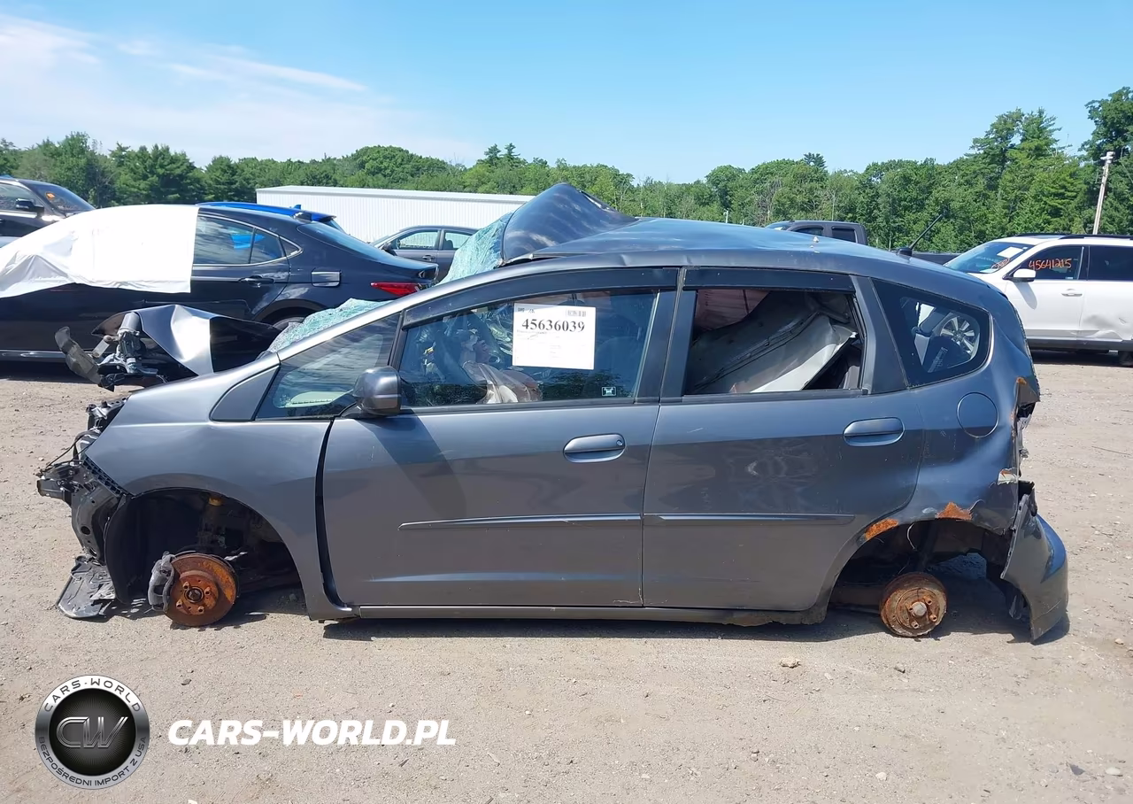 2012 Honda Fit VIN:JHMGE8G37CS007579 - 14