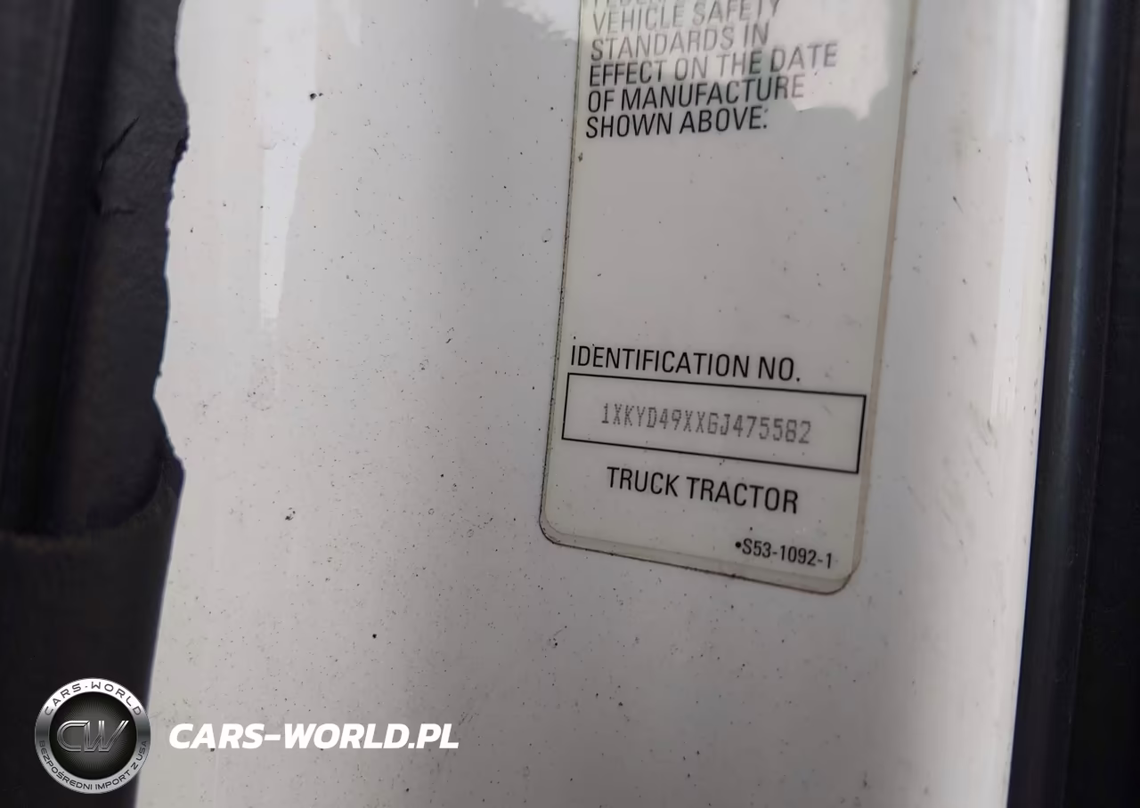 2016 Kenworth Construction T680 VIN:1XKYD49XXGJ475582 - 9