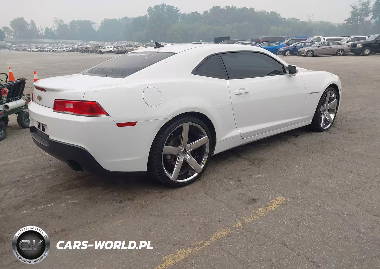 2015 Chevrolet Camaro 1Ls VIN:2G1FA1E32F9190598 - 4