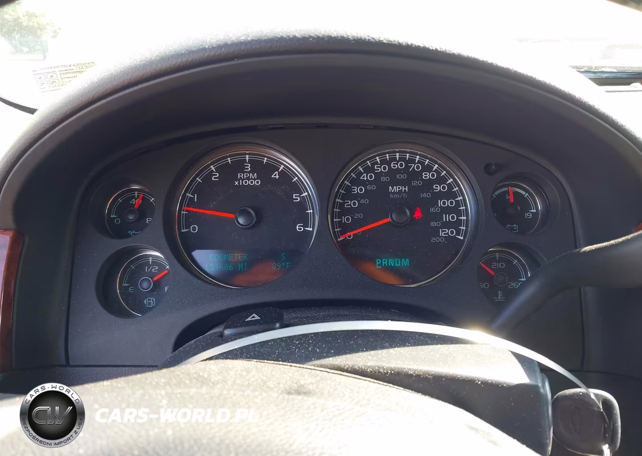 2012 Chevrolet Suburban Lt VIN:1GNSKJE79CR239049 - 7