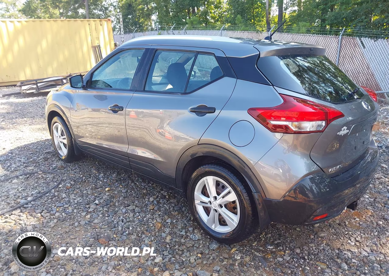 2018 Nissan Kicks S VIN:3N1CP5CU7JL515749 - 3