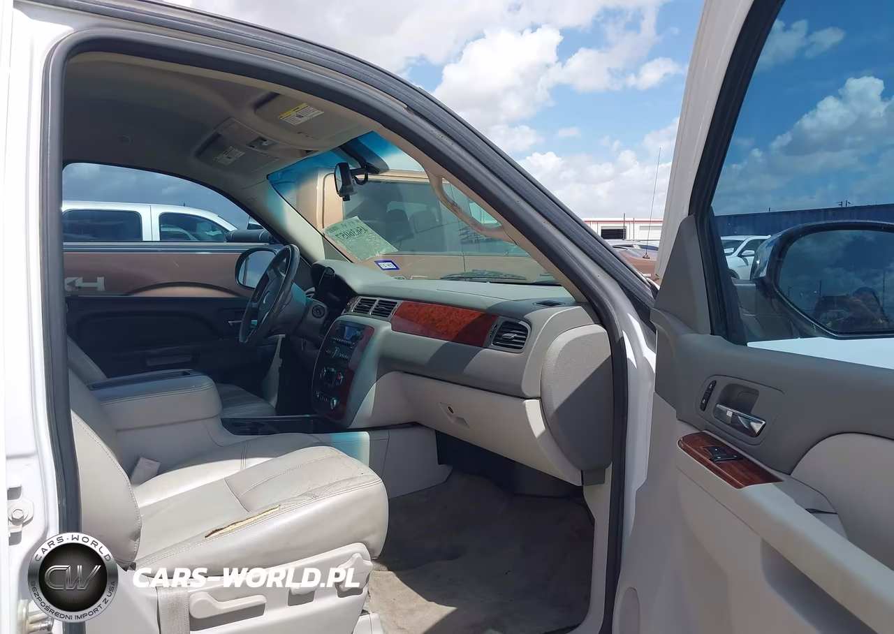 2013 Chevrolet Tahoe Lt VIN:1GNSCBE05DR296842 - 5
