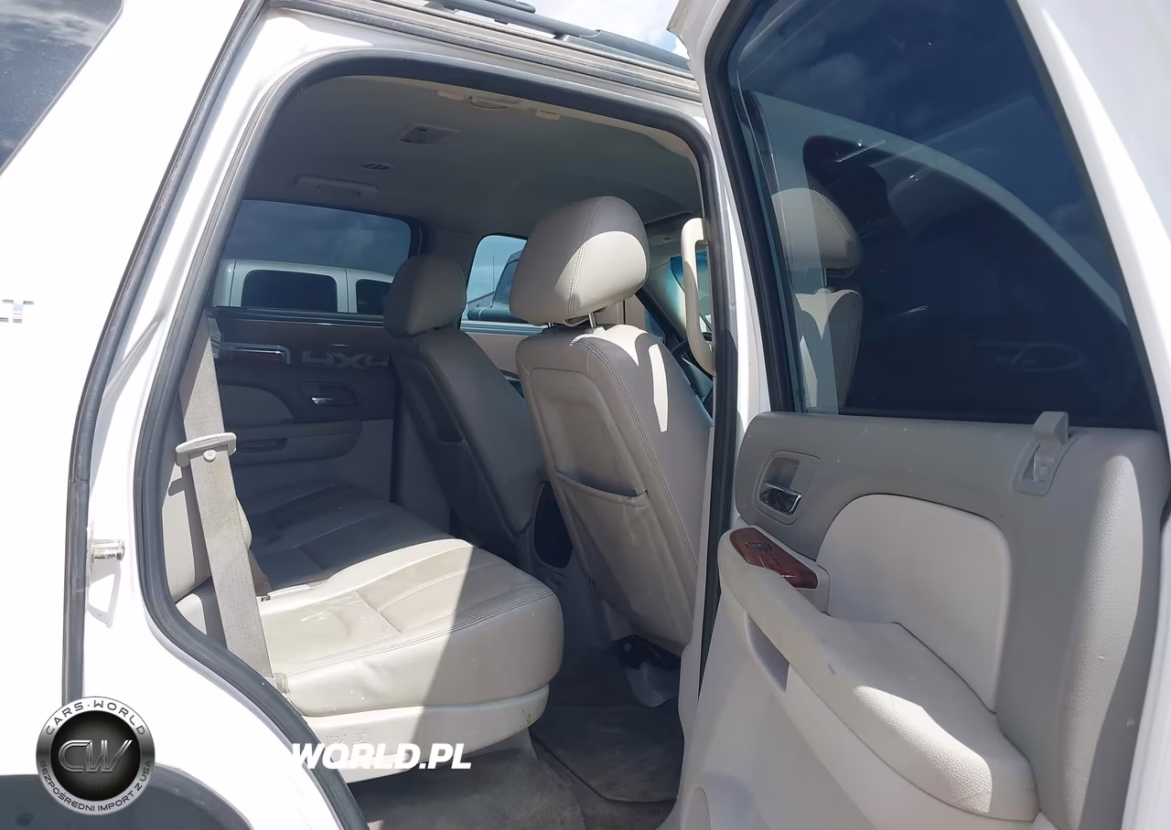 2013 Chevrolet Tahoe Lt VIN:1GNSCBE05DR296842 - 8