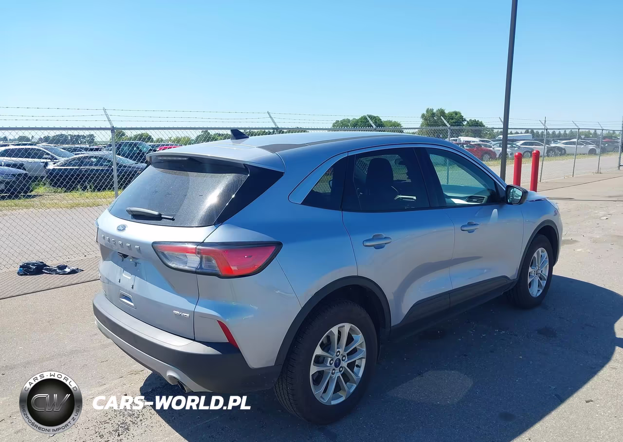2022 Ford Escape Se VIN:1FMCU9G62NUB56388 - 4