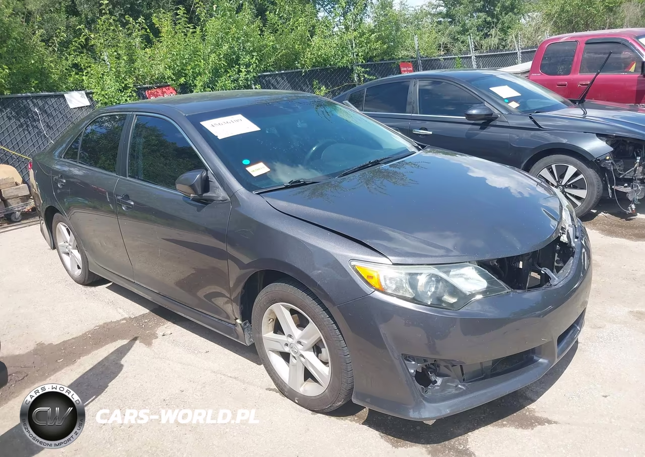 2014 Toyota Camry Se VIN:4T1BF1FK3EU836659 - 1