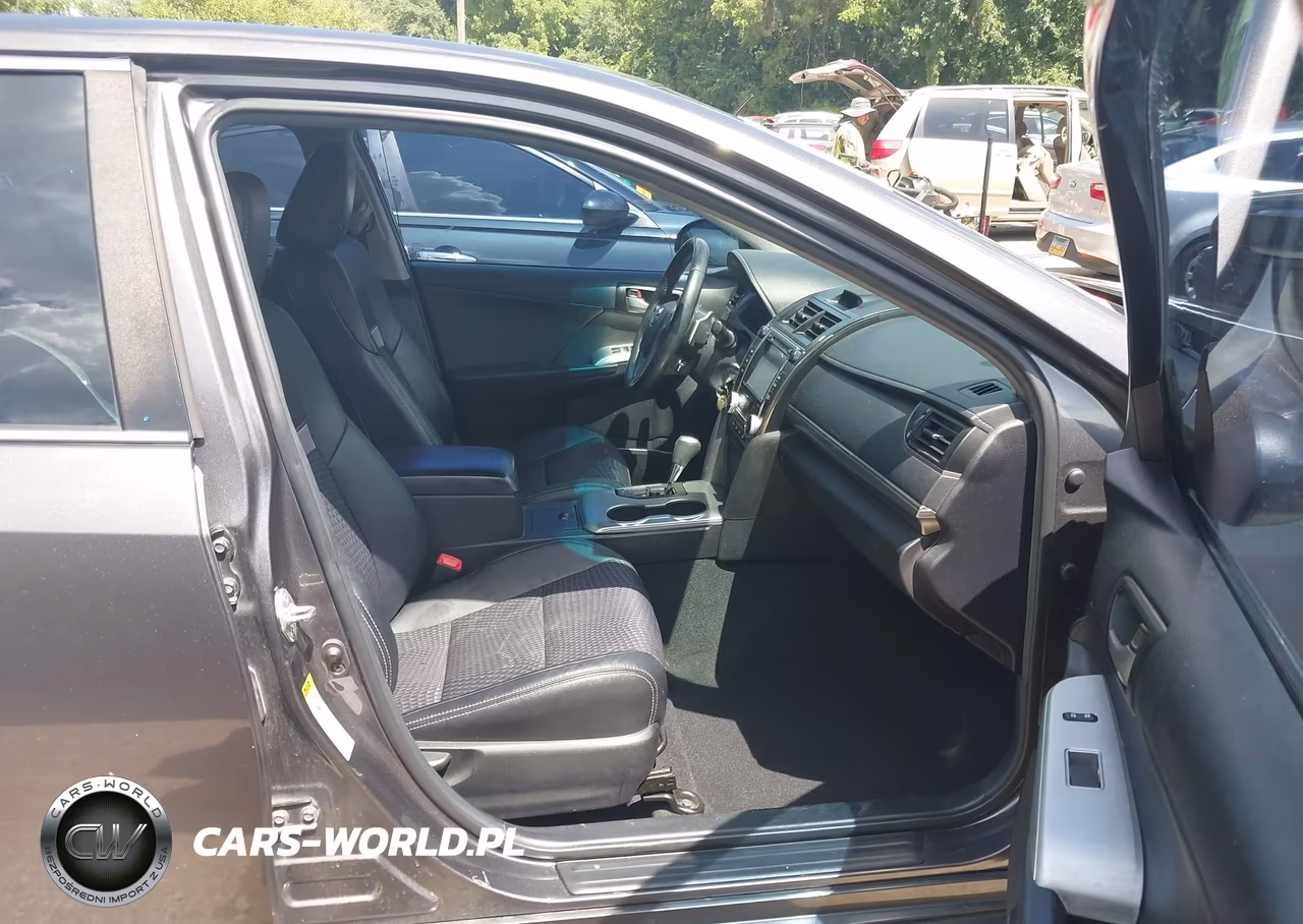 2014 Toyota Camry Se VIN:4T1BF1FK3EU836659 - 5
