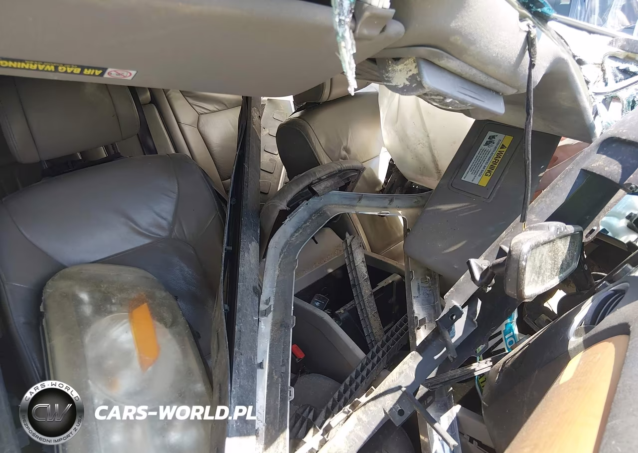 2010 Honda Pilot Touring VIN:5FNYF4H80AB038737 - 5