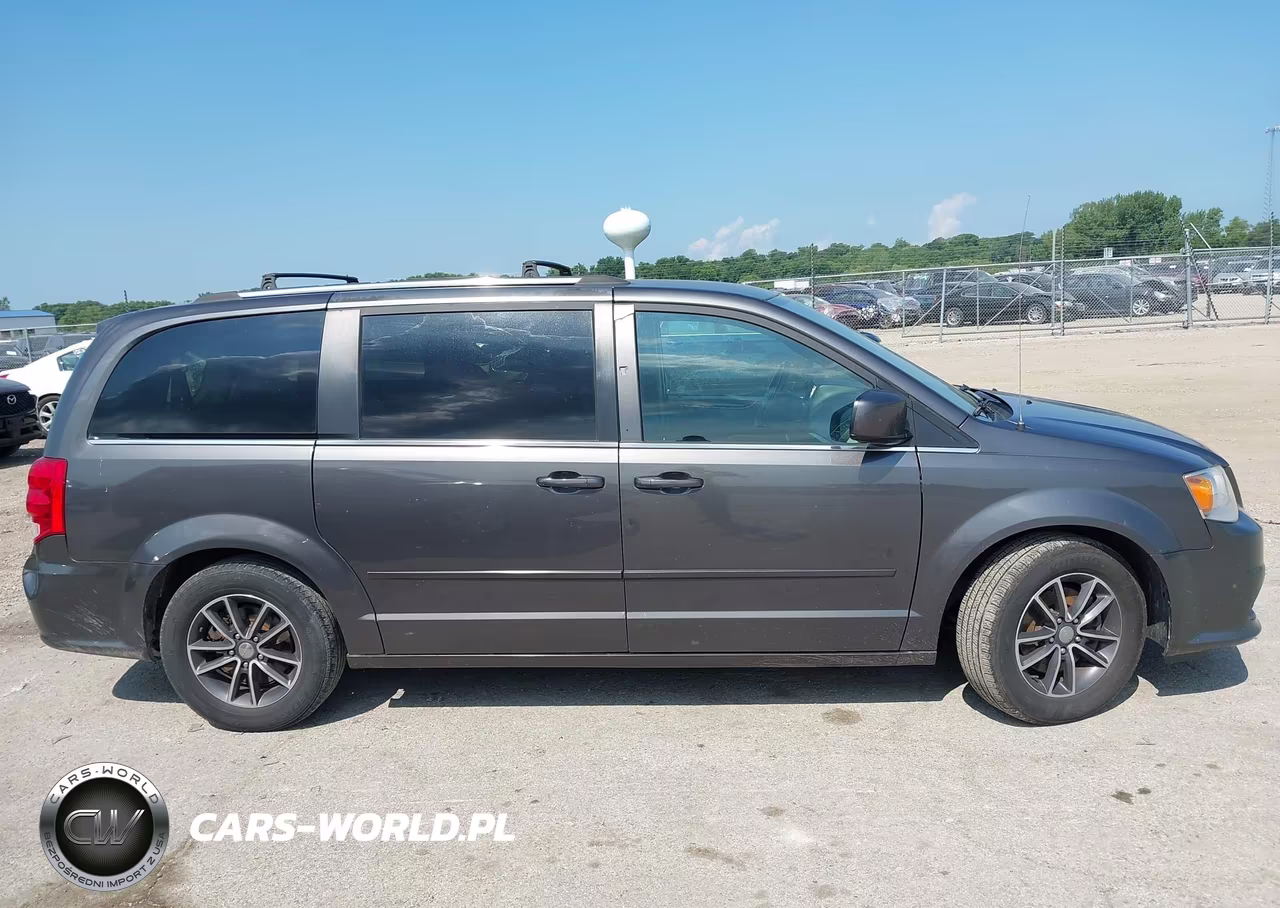 2017 Dodge Grand Caravan Sxt VIN:2C4RDGCG4HR624639 - 13