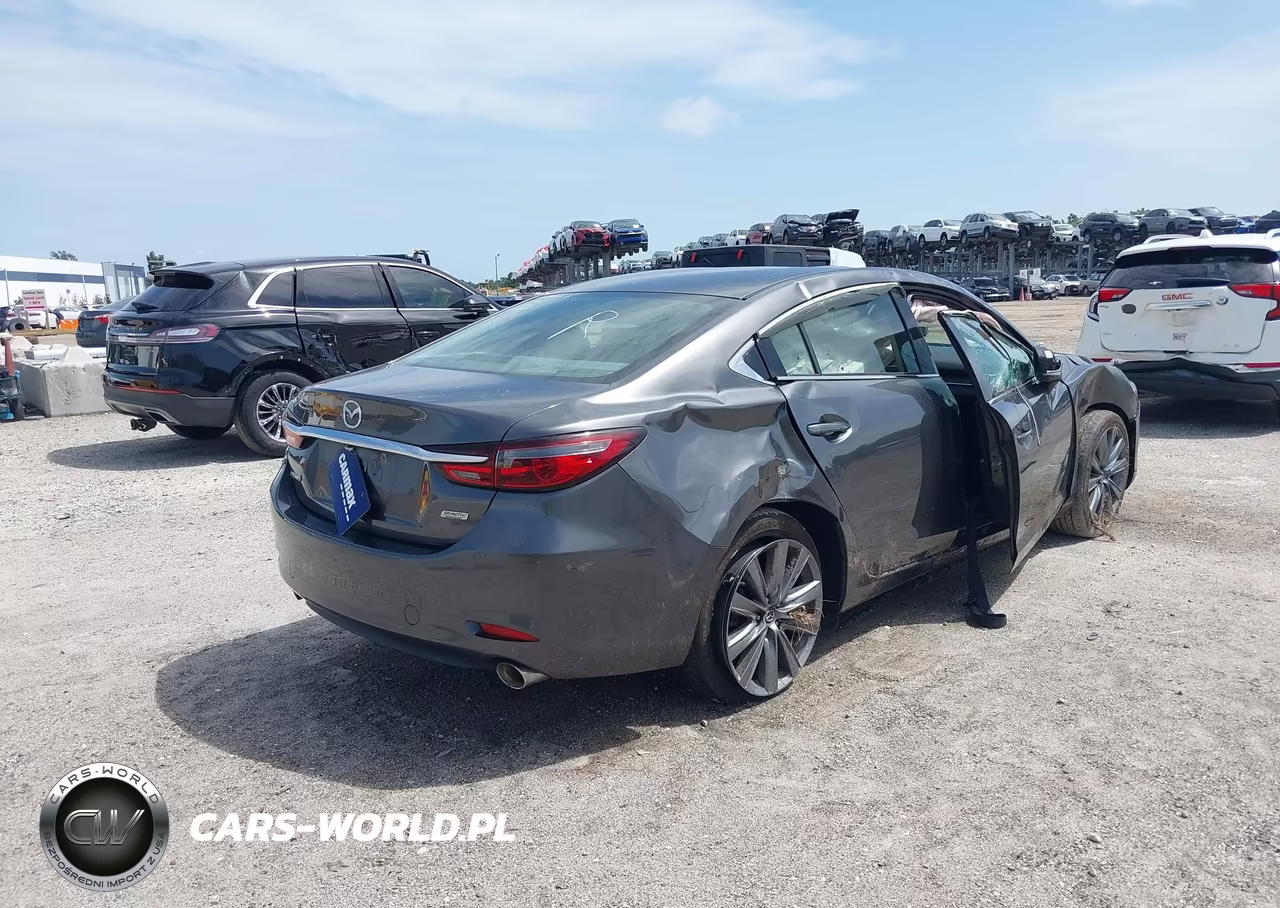 2018 Mazda Mazda6 Touring VIN:JM1GL1VM1J1336470 - 4