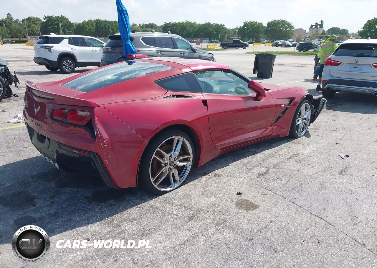 2015 Chevrolet Corvette Stingray Z51 VIN:1G1YK2D76F5124794 - 4