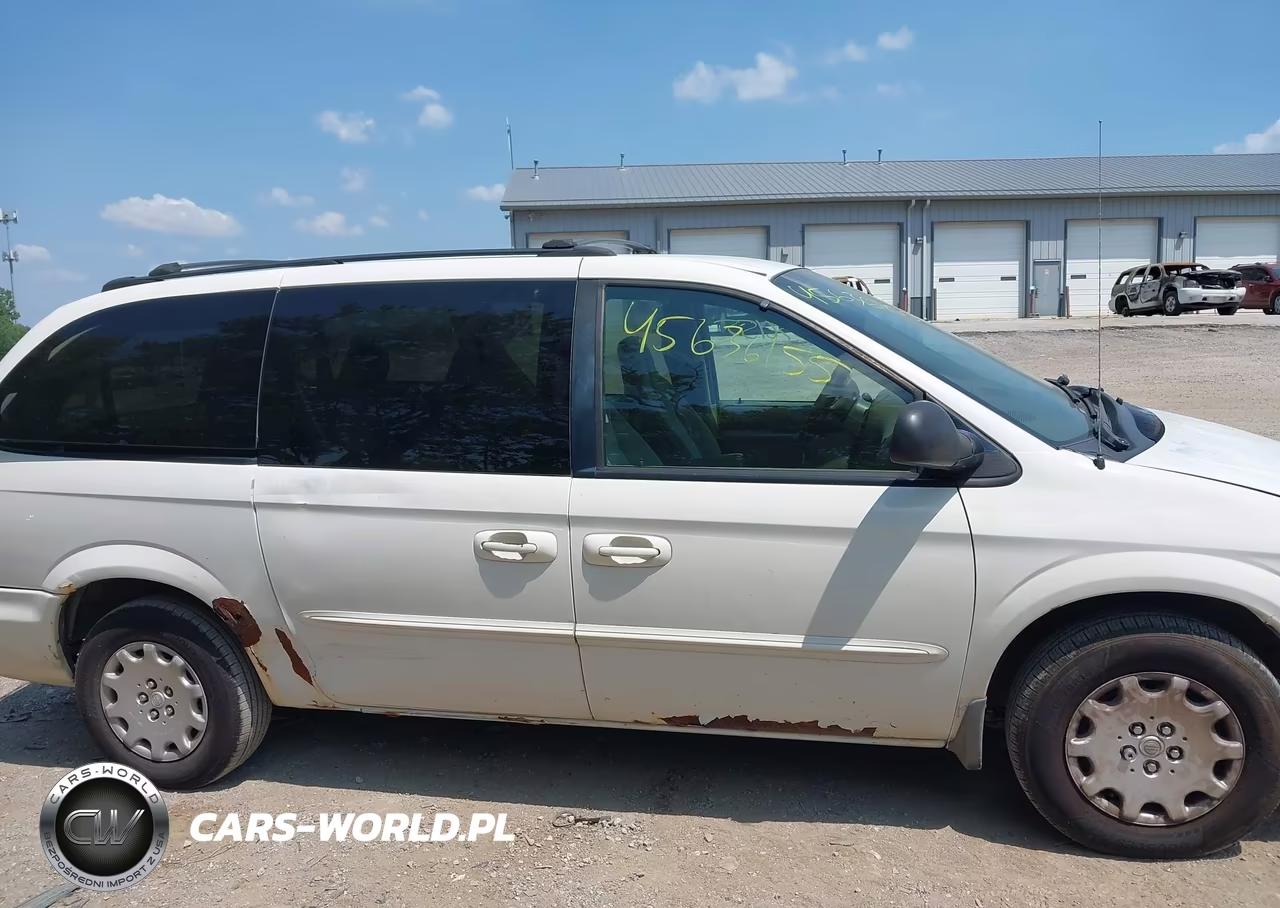2003 Chrysler Town & Country VIN:2C4GP24303R243277 - 13