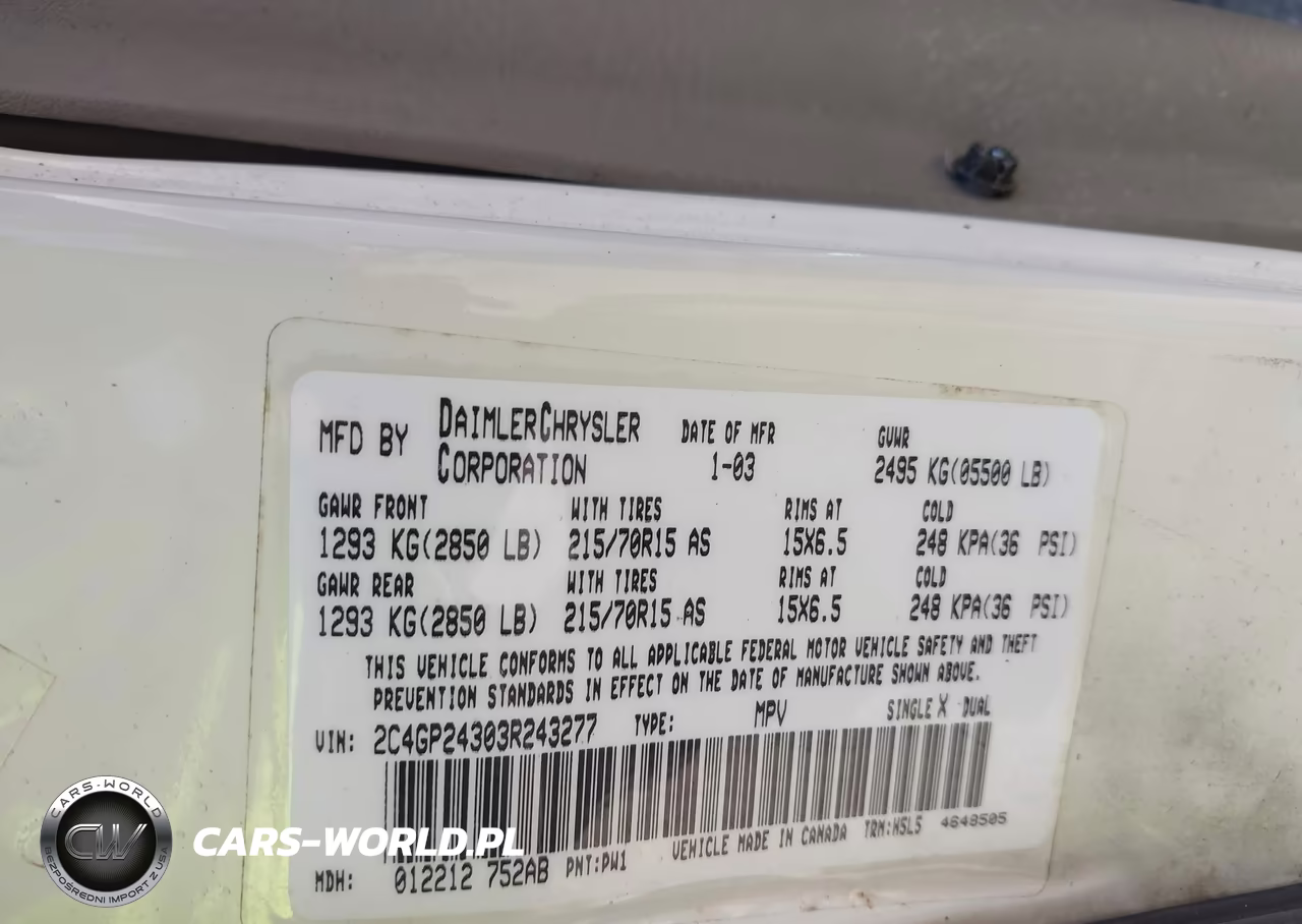 2003 Chrysler Town & Country VIN:2C4GP24303R243277 - 9