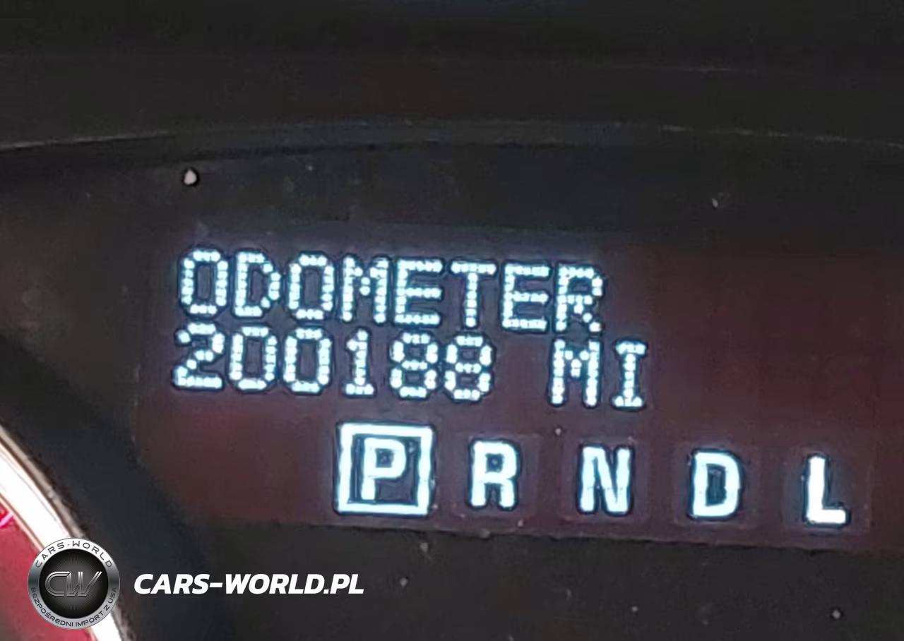 2011 GMC Acadia Denali VIN:1GKKVTED6BJ347065 - 16