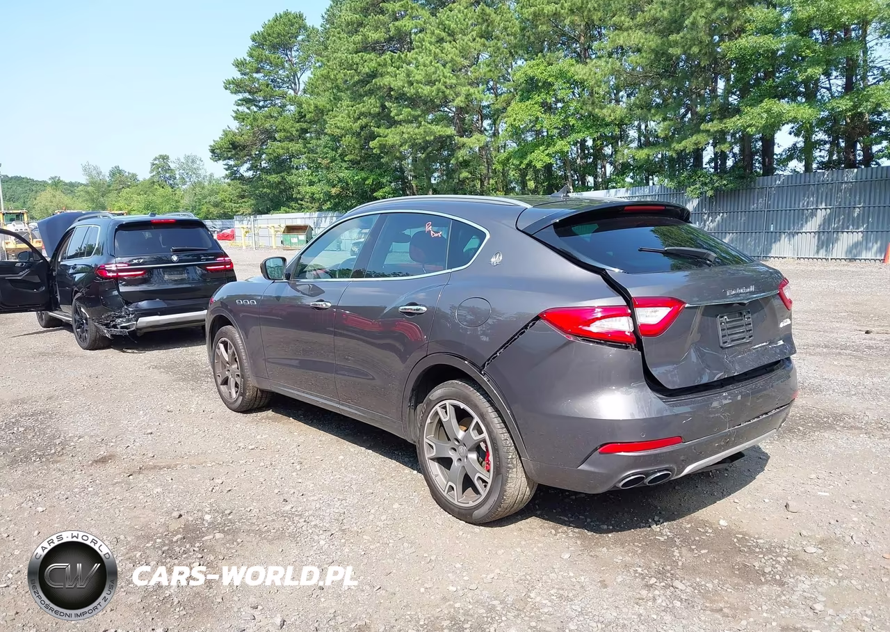 2017 Maserati Levante VIN:ZN661XUL8HX231234 - 3