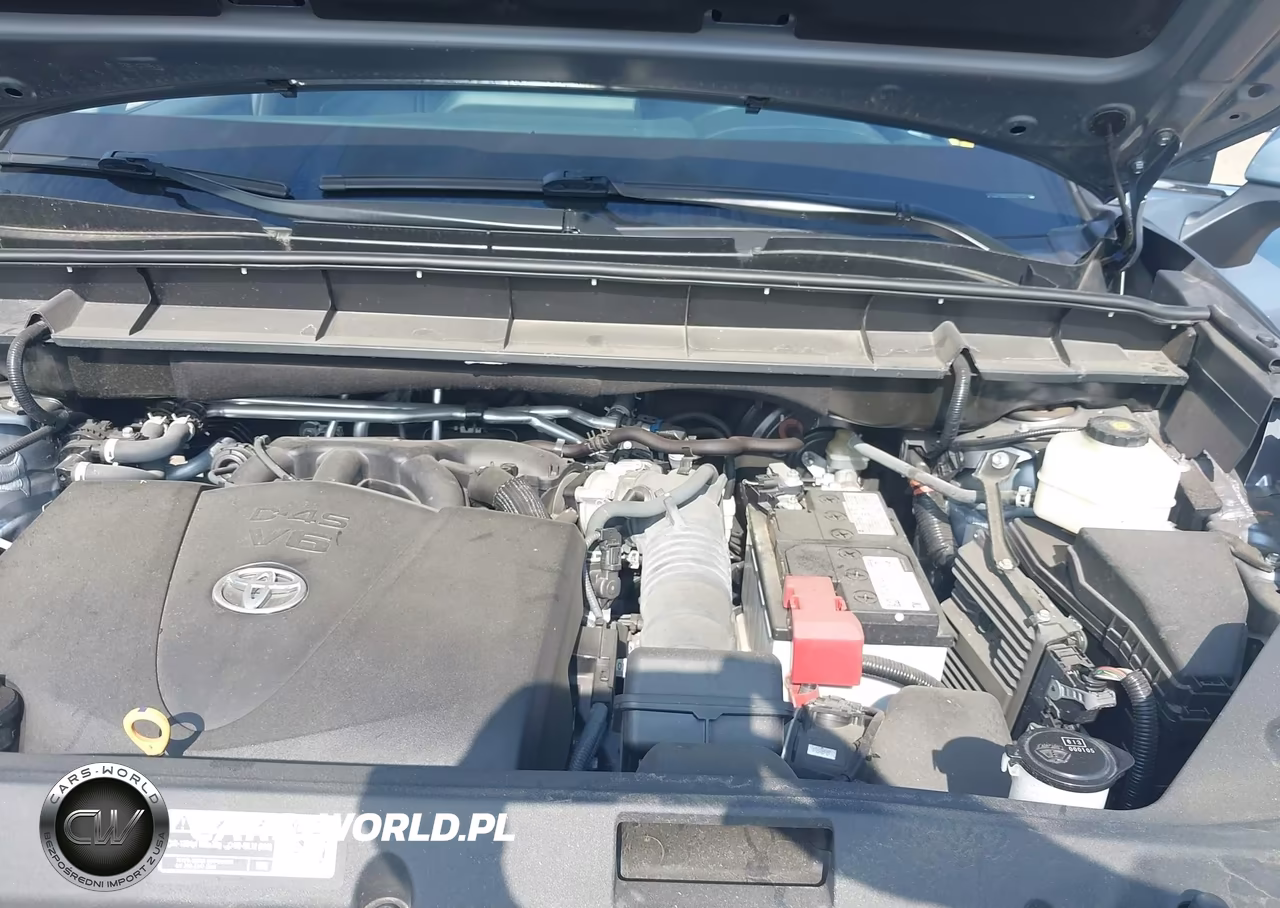 2022 Toyota Highlander Xle VIN:5TDHZRBH3NS244634 - 10