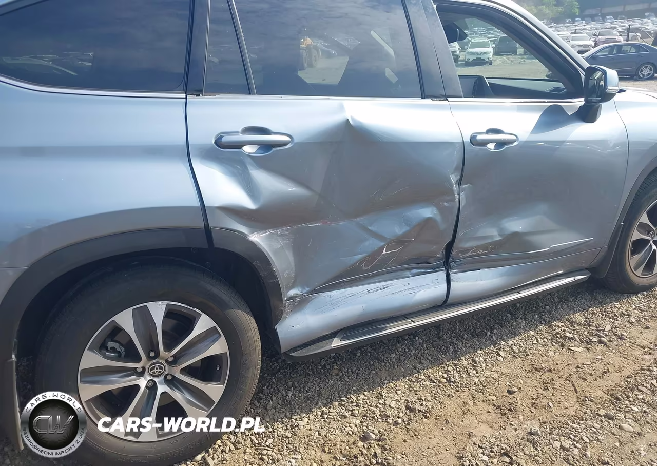2022 Toyota Highlander Xle VIN:5TDHZRBH3NS244634 - 6