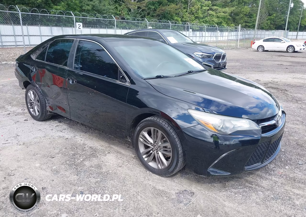2015 Toyota Camry Se – zdjęcie 1 z 20