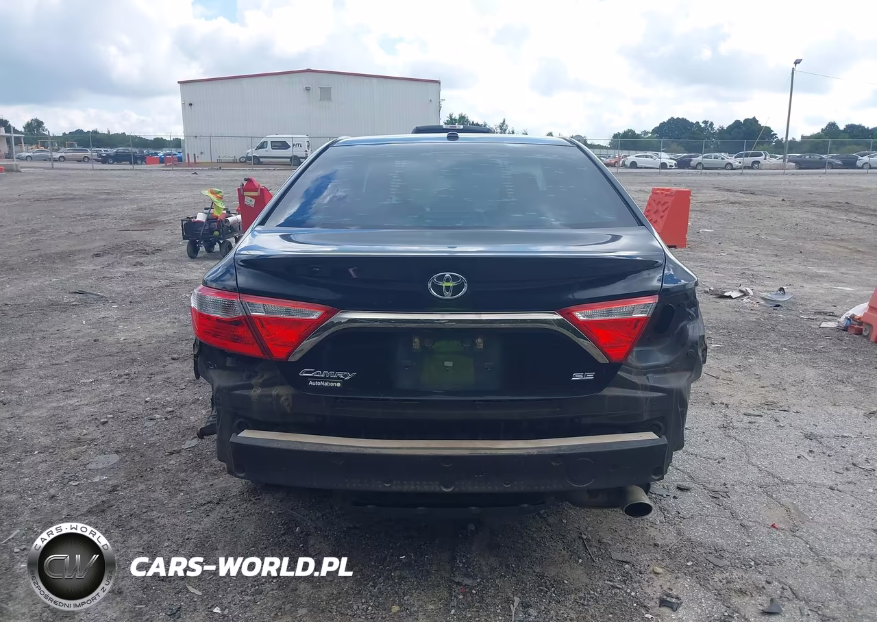 2015 Toyota Camry Se VIN:4T1BF1FK9FU980203 - 17