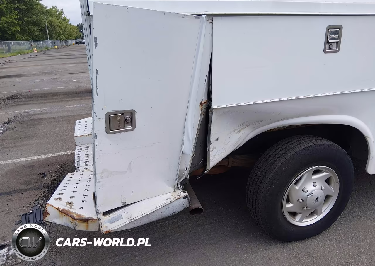 2013 Ford E-350 Cutaway VIN:1FDWE3FL4DDB26709 - 16
