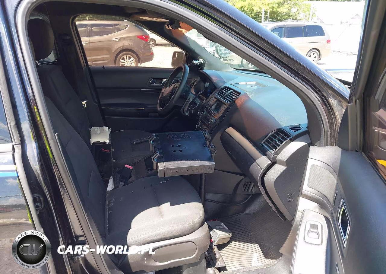 2017 Ford Utility Police Interceptor VIN:1FM5K8AR9HGA36831 - 5