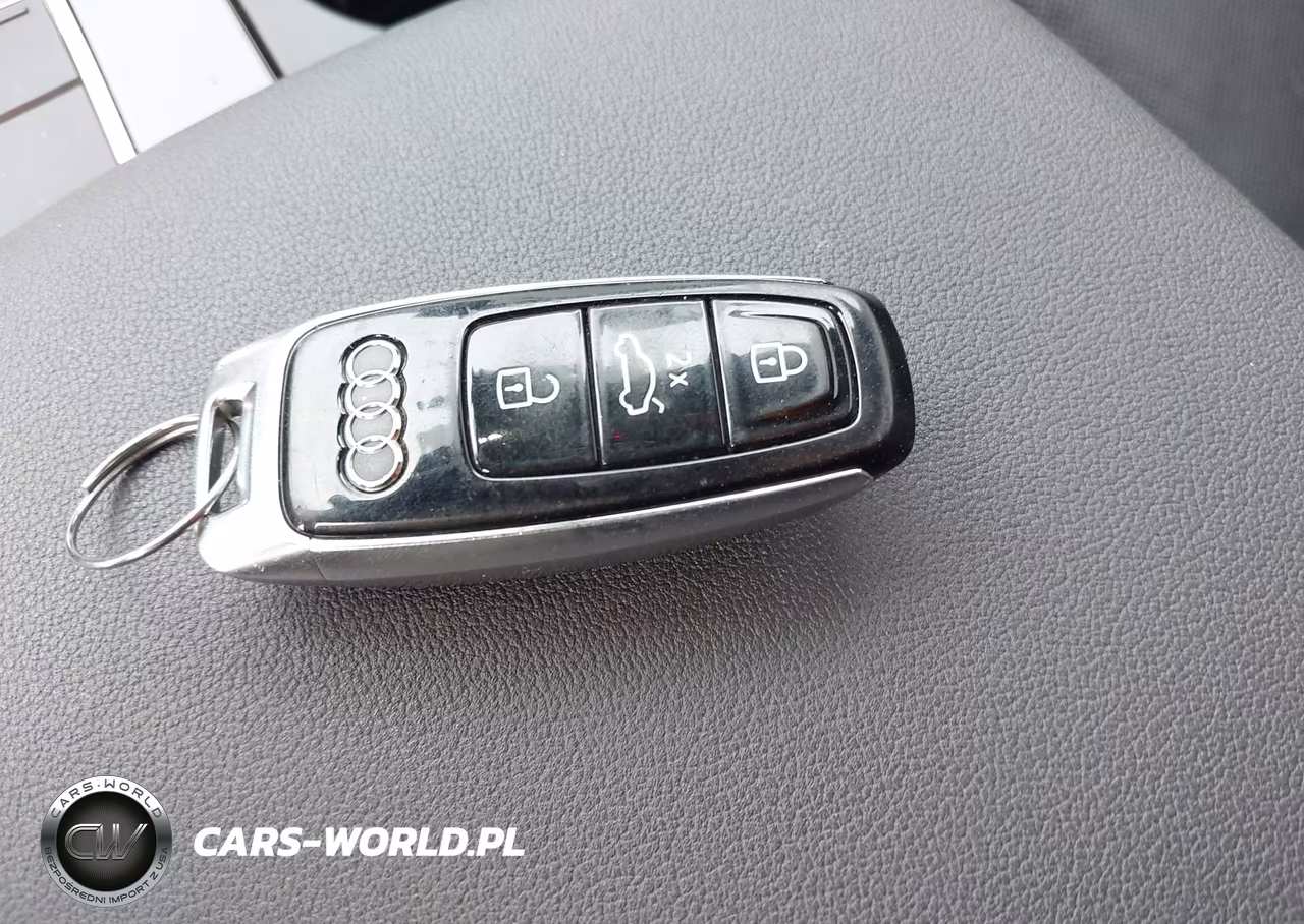 2021 Audi Q7 Premium Plus VIN:WA1LJAF76MD000579 - 11