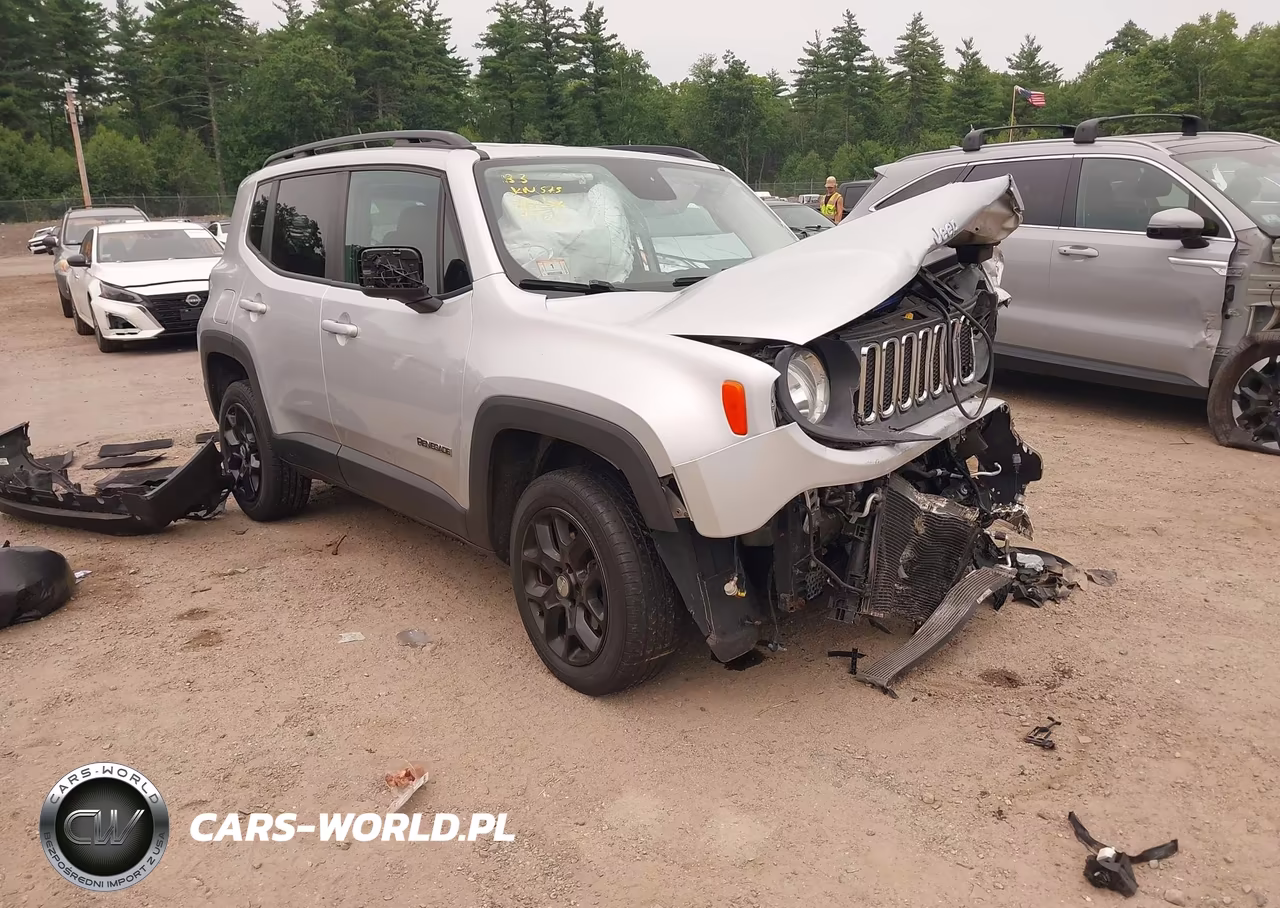 2015 Jeep Renegade Latitude – zdjęcie 1 z 17
