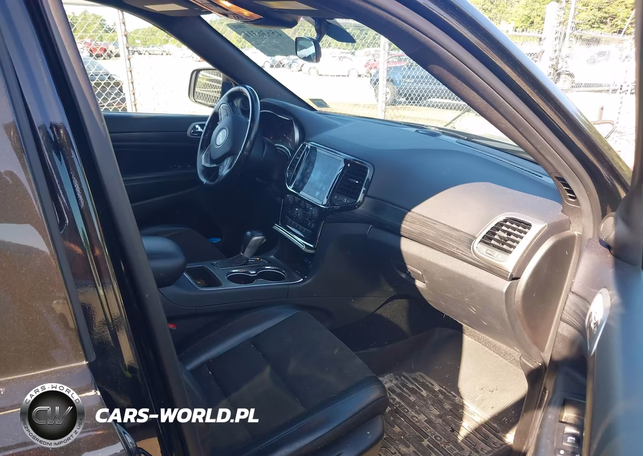 2021 Jeep Grand Cherokee Laredo X 4X4 VIN:1C4RJFAG6MC701777 - 5