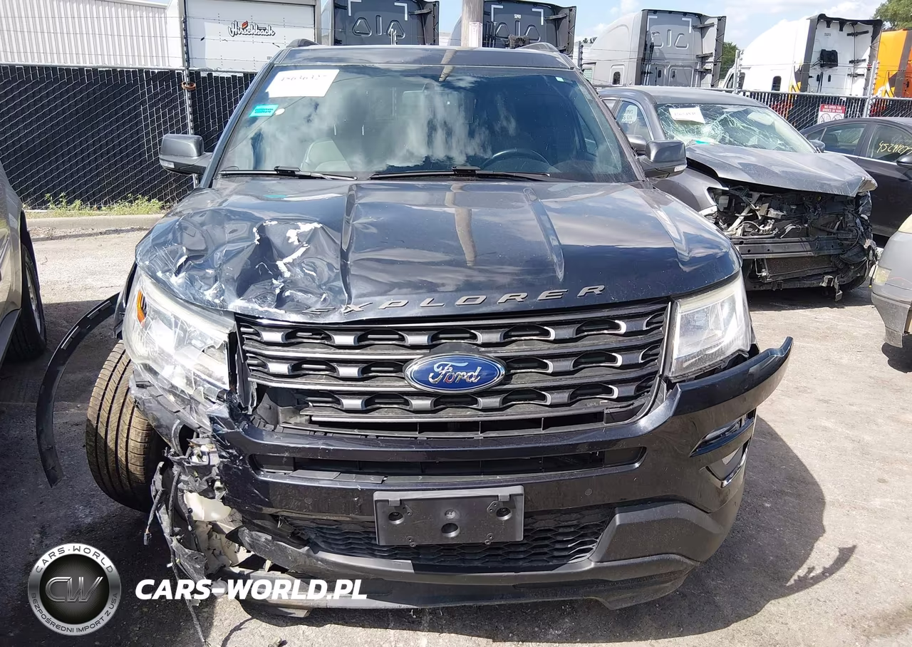 2017 Ford Explorer Xlt VIN:1FM5K7D85HGC21665 - 12