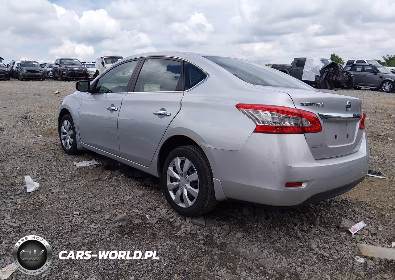 2015 Nissan Sentra S VIN:3N1AB7AP4FY283071 - 3