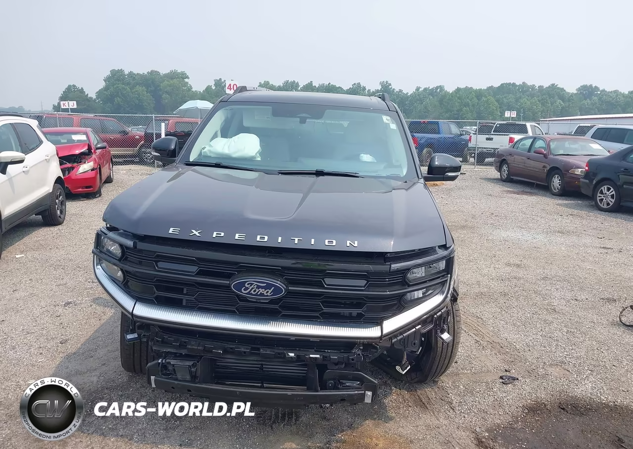 2025 Ford Expedition Platinum VIN:1FMJU1MG1SEA51594 - 13