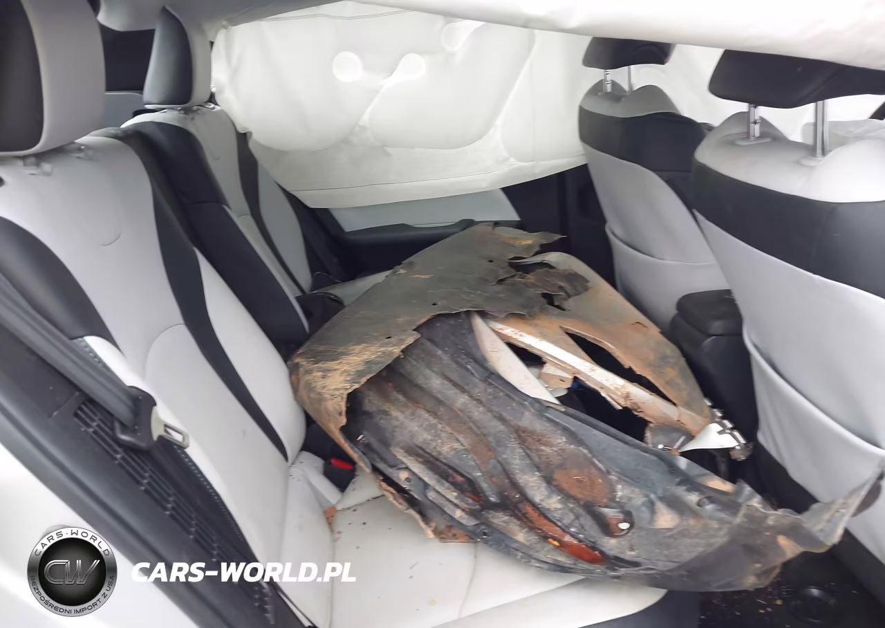 2017 Toyota Prius Prime Premium VIN:JTDKARFP3H3049993 - 8