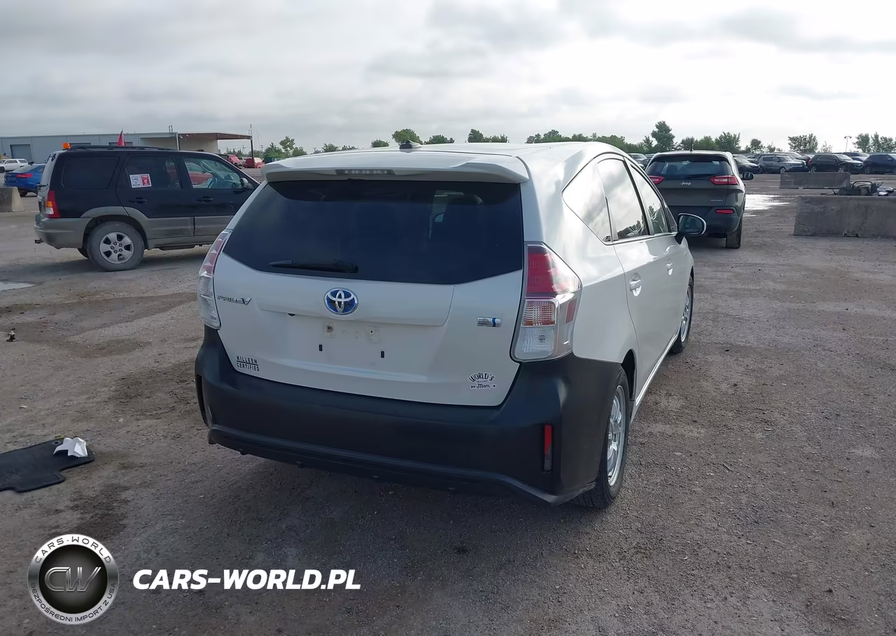 2016 Toyota Prius V Three VIN:JTDZN3EU5GJ055392 - 4