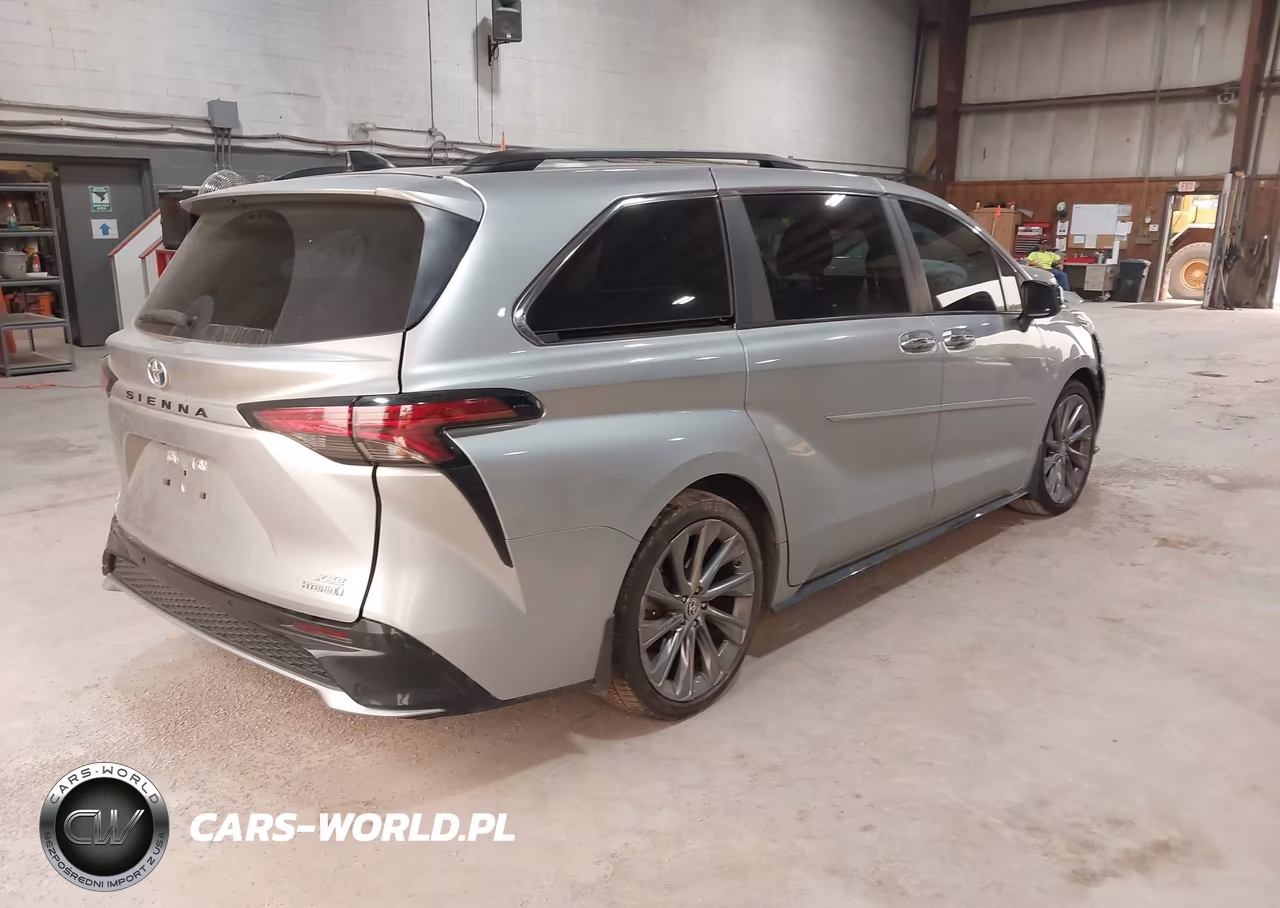 2022 Toyota Sienna Xse VIN:5TDDSKFC9NS065779 - 4