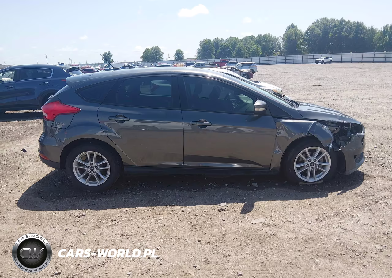 2017 Ford Focus Se VIN:1FADP3K2XHL282712 - 14