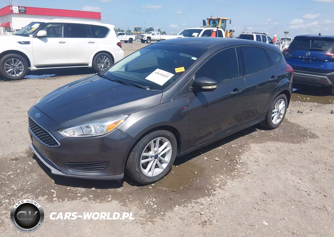 2017 Ford Focus Se VIN:1FADP3K2XHL282712 - 2