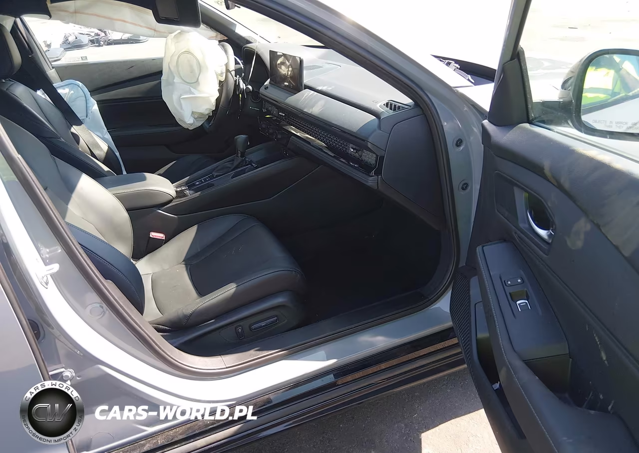 2025 Honda Accord Hybrid Sport-L VIN:1HGCY2F70SA072076 - 5