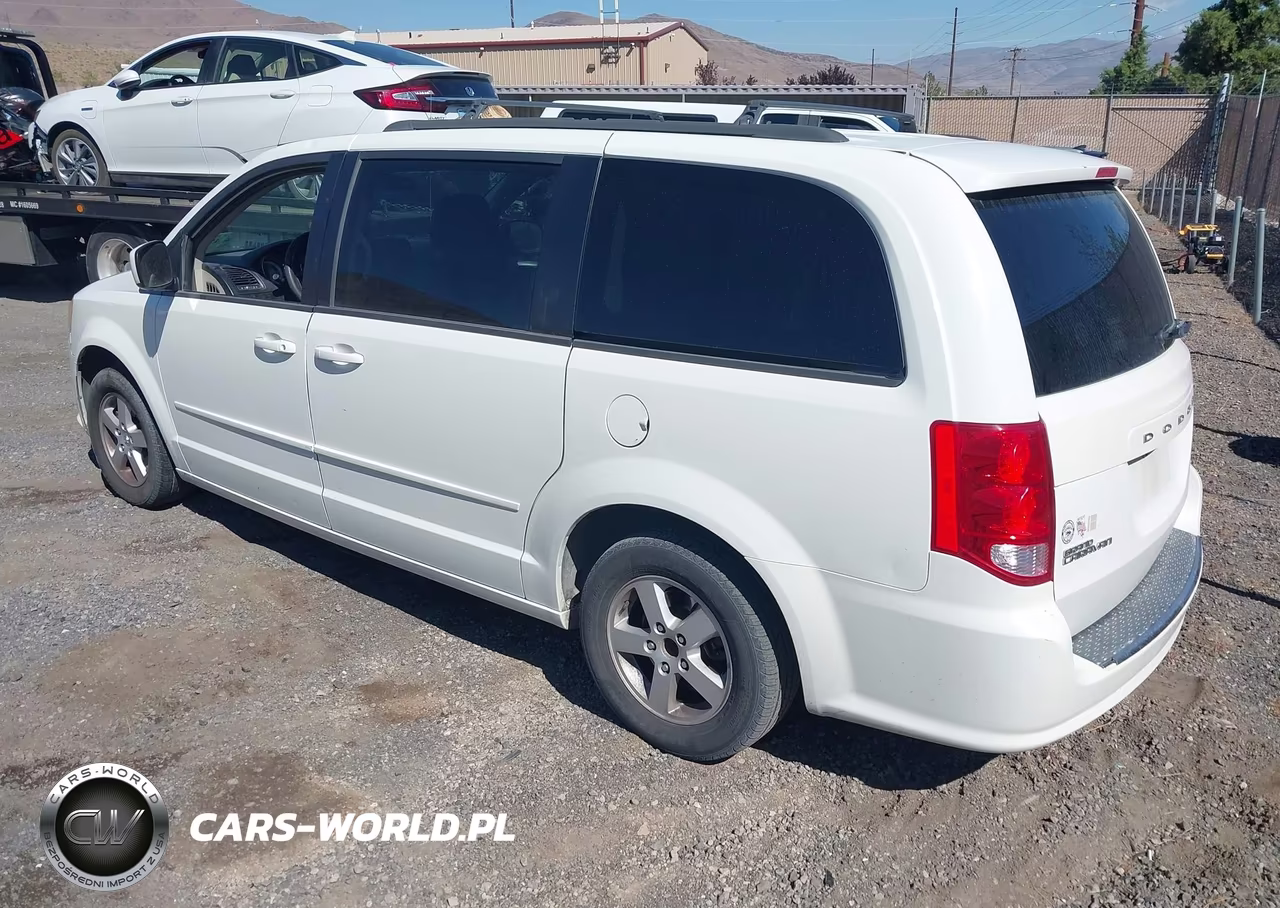2013 Dodge Grand Caravan Sxt VIN:2C4RDGCG8DR553794 - 3