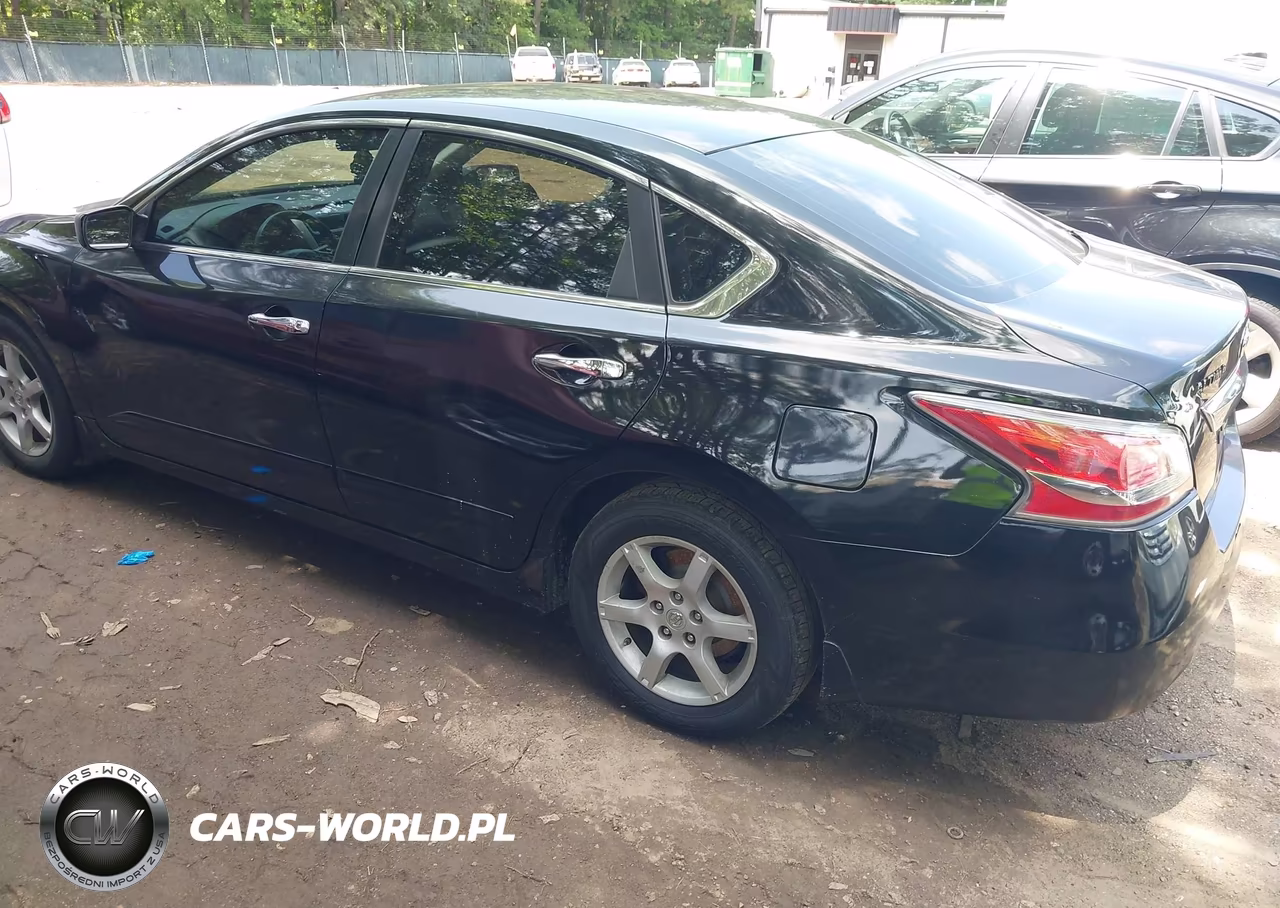 2015 Nissan Altima 2.5 S VIN:1N4AL3AP9FN886331 - 3