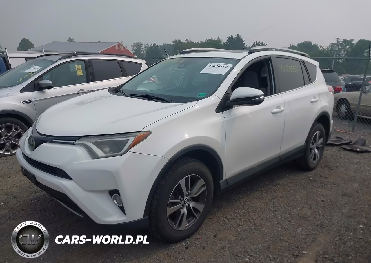 2017 Toyota Rav4 Xle VIN:2T3RFREVXHW693648 - 2