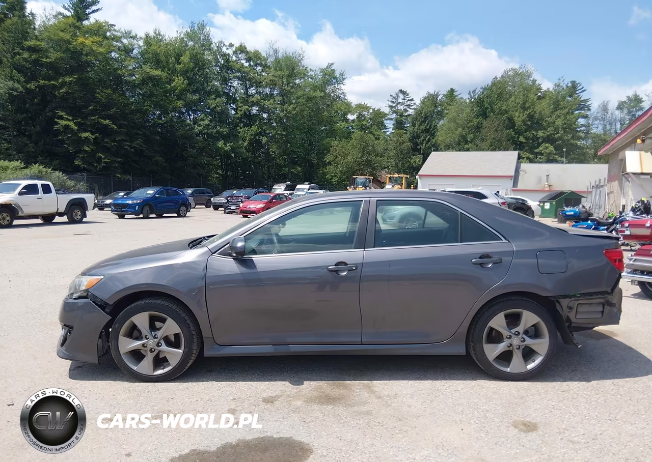 2014 Toyota Camry Se Sport VIN:4T1BF1FK8EU442364 - 15