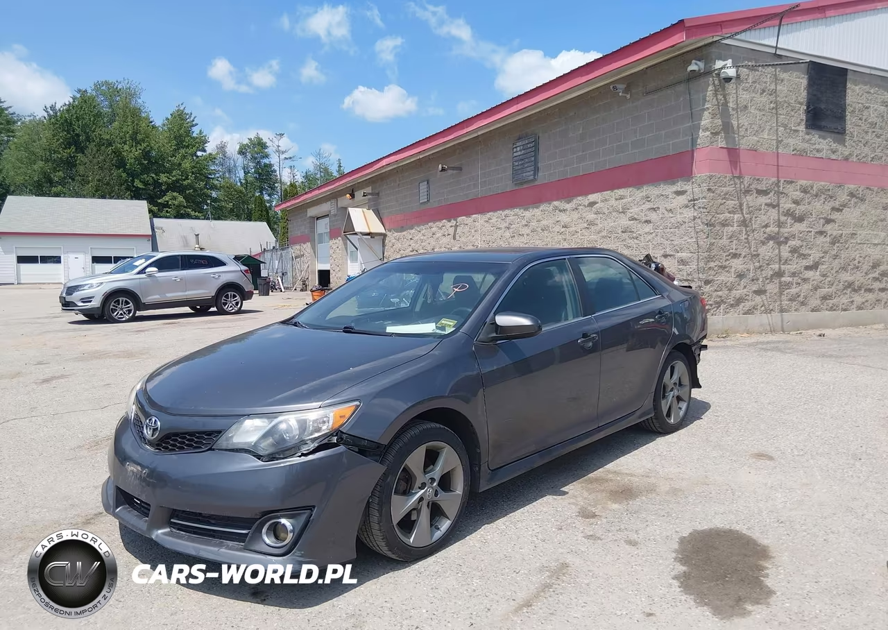 2014 Toyota Camry Se Sport VIN:4T1BF1FK8EU442364 - 2