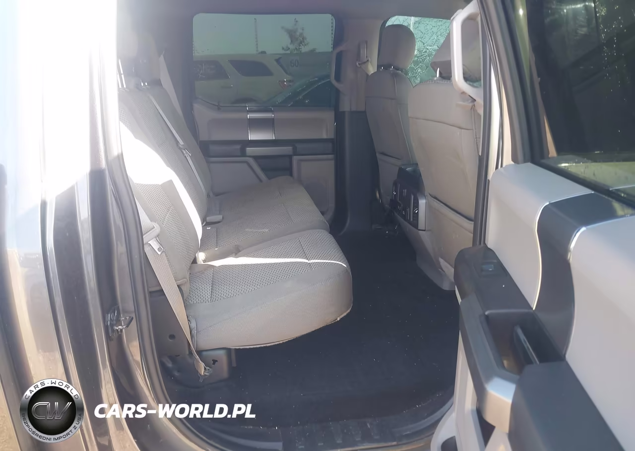 2018 Ford F-150 Xlt VIN:1FTEW1CP9JFC09240 - 8