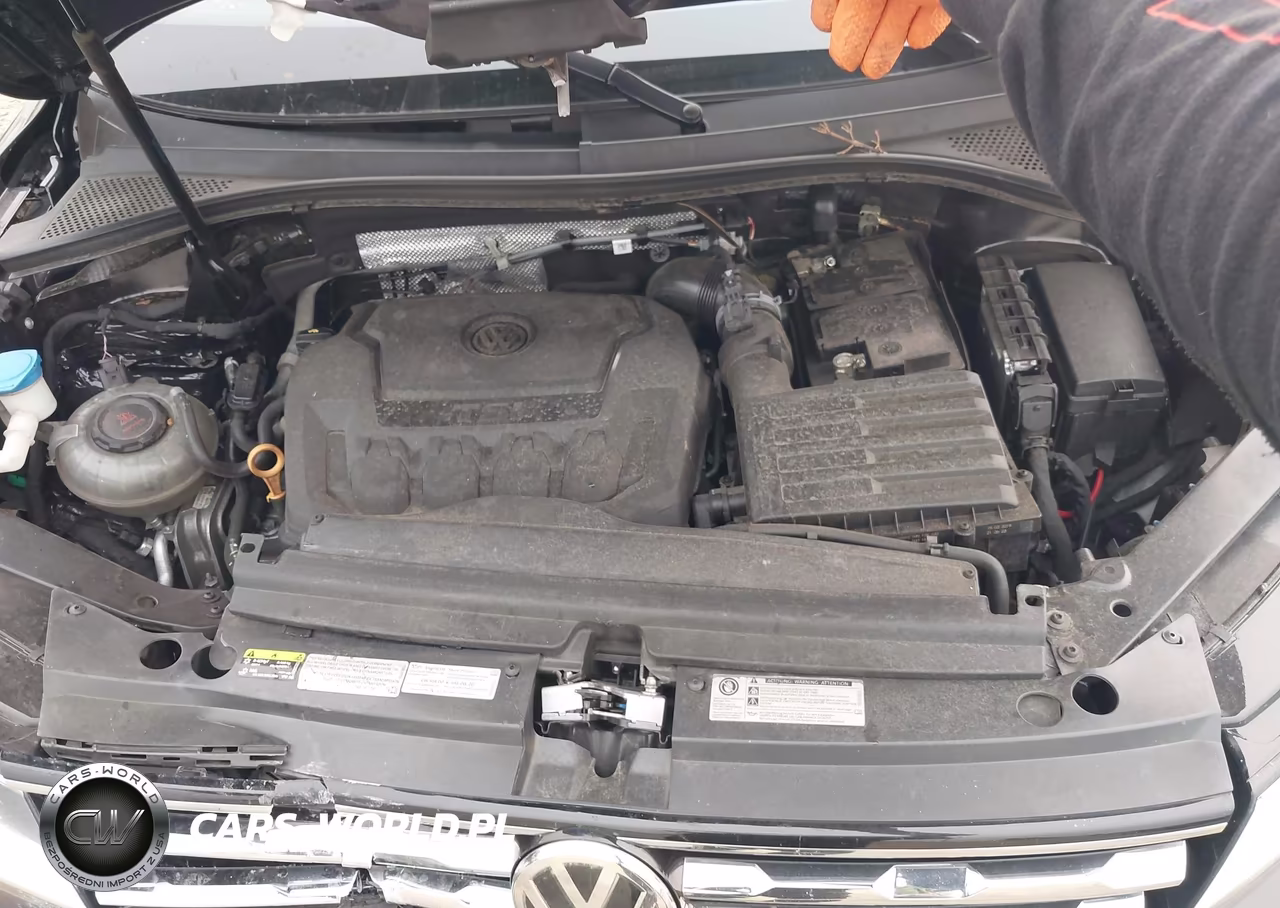 2019 Volkswagen Tiguan 2.0T Se-2.0T Sel-2.0T Sel R-Line-2.0T Sel R-Line Black VIN:3VV2B7AX1KM119975 - 10